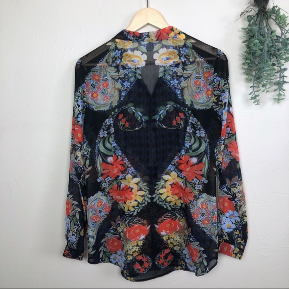 Cabi Armour Semi Sheer Floral Blouse - Picture 5 of 5
